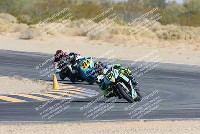 media/Jan-12-2025-CVMA (Sun) [[be1d2b16e3]]/Race 3-Amateur Supersport Middleweight/